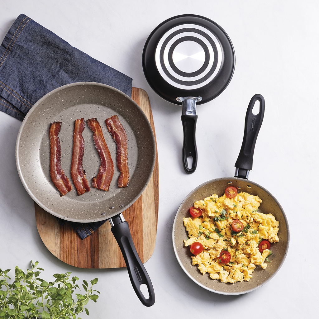 JUEGO DE SARTENES TRAMONTINA 20297/909 LINZ 3 PZS